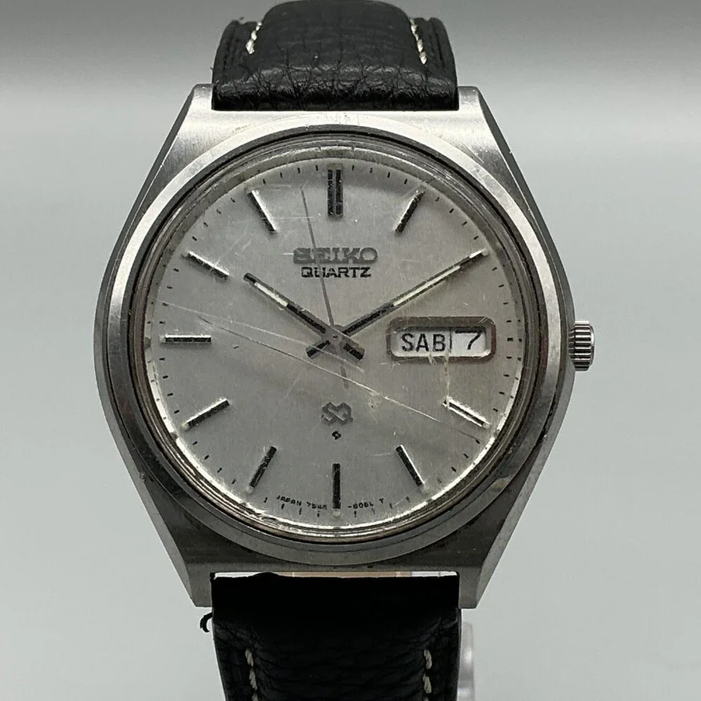 Vintage Seiko Quartz Mens Watch 37mm Date 7123-8239 Cracked Crystal New Battery